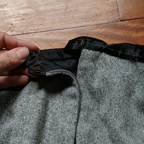 Garnet Hill gray and black silk wool skirt - Picture 6 of 6
